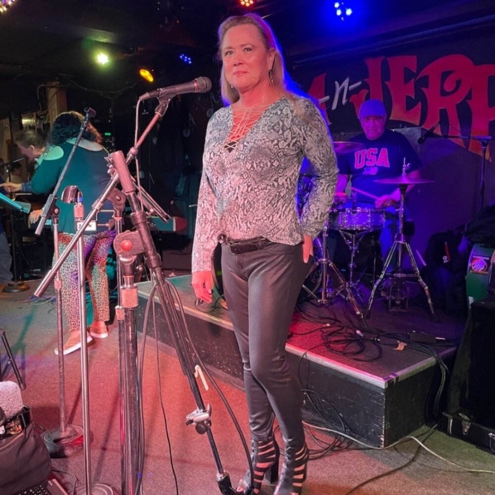 Meet your Posher, Andrea